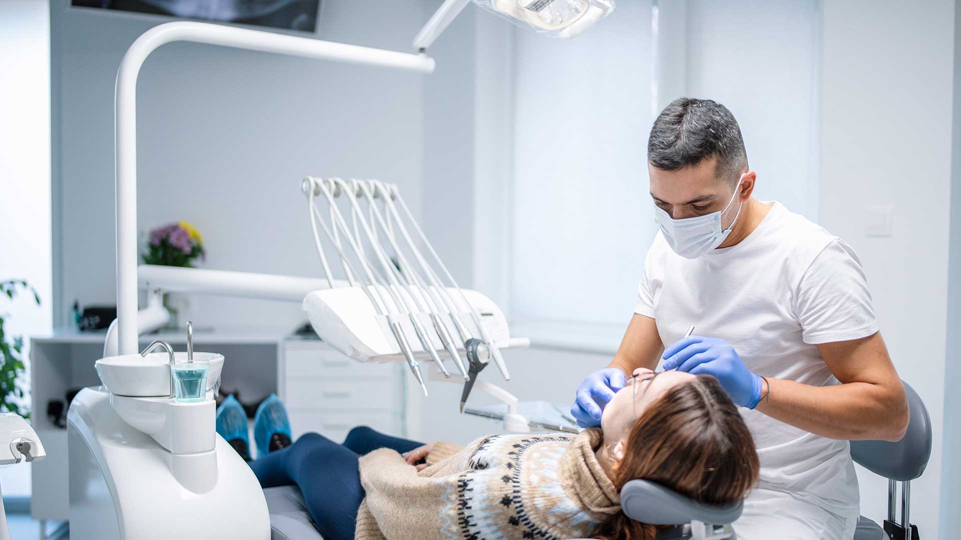 Emergency dentist appointment at Dentist 111 Leicester